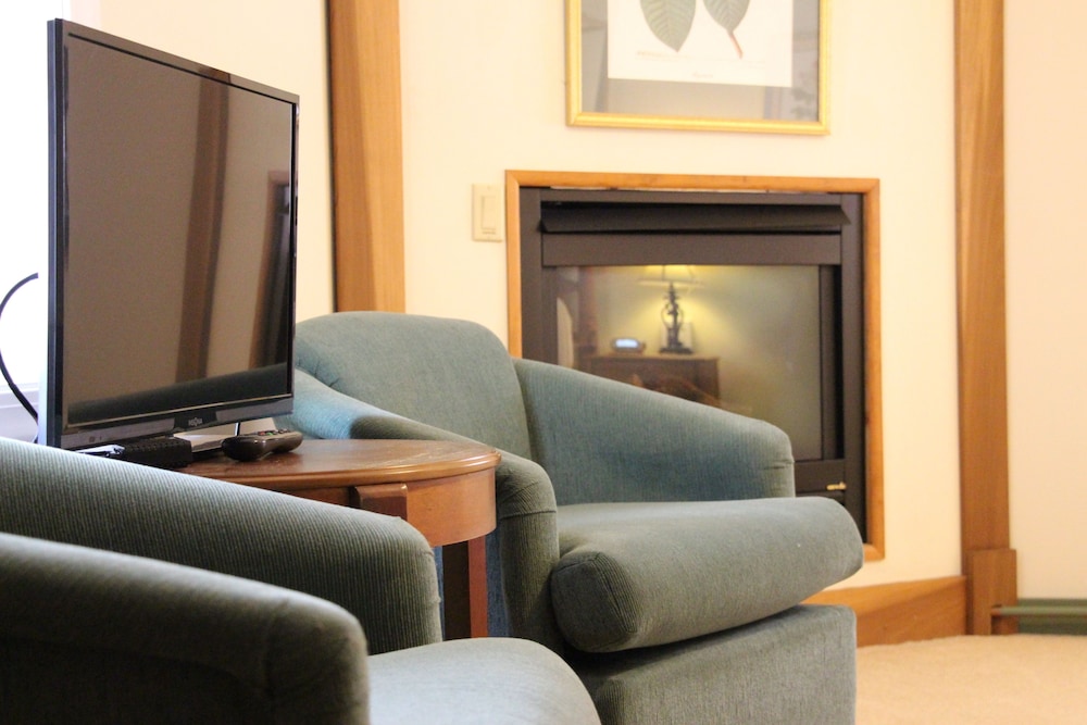 Suite (Windham, 1 Queen Bed) photo 3
