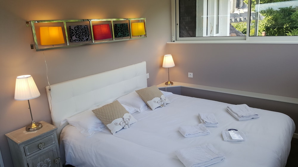 Furnished Apartment, Panoramic View (Queen bed or Twin Bed) photo 1