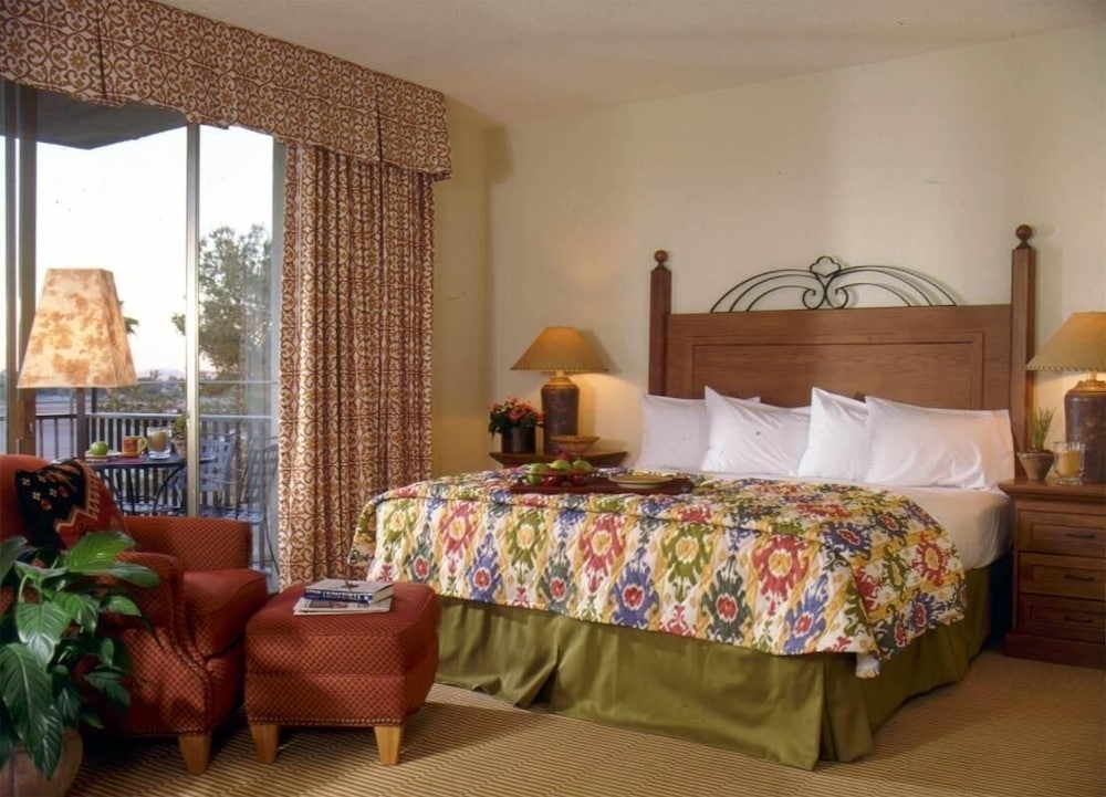 Standard Room, 1 King Bed, Non Smoking, Tower photo 1