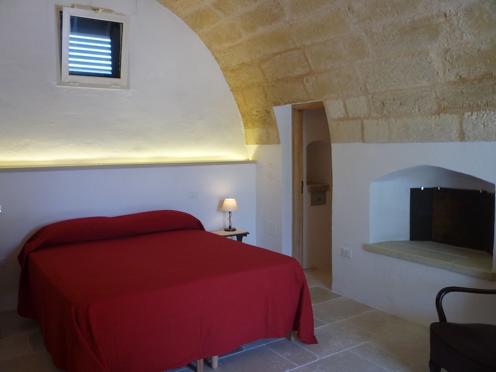 Deluxe Double or Twin Room, 1 King Bed, Annex Building photo 3