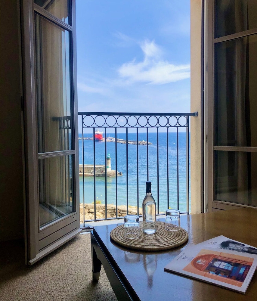 Suite, Sea View photo 3