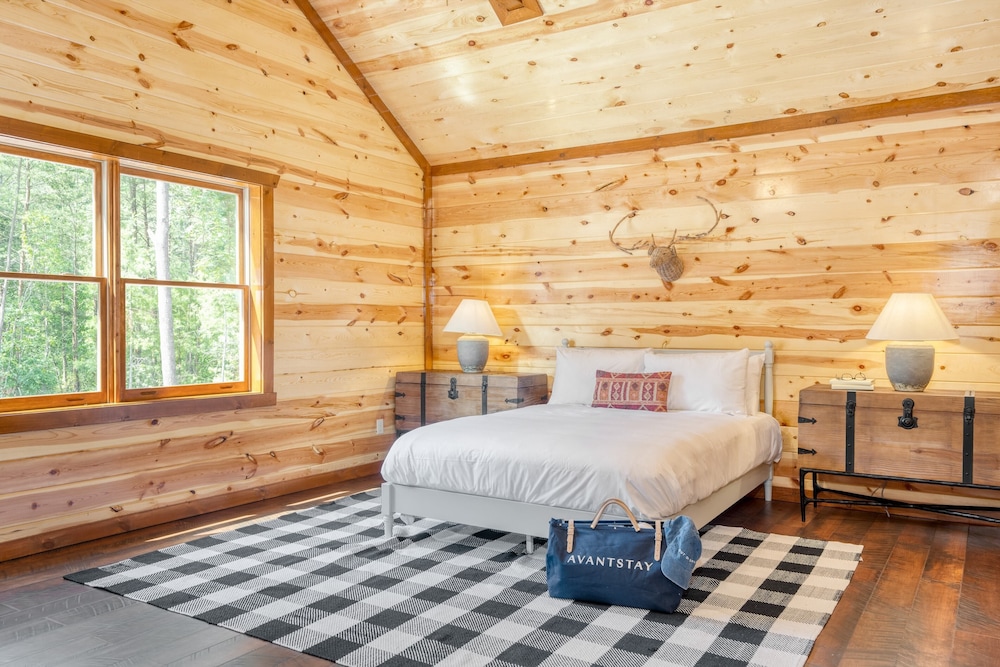 House (Multiple Bedrooms)