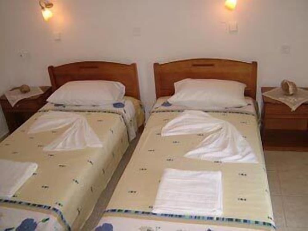 Classic Twin Room photo 1