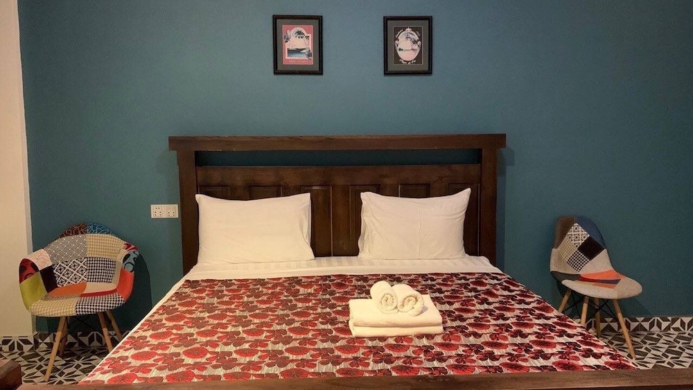 Deluxe Double Room, 1 King Bed, Balcony, City View photo 1