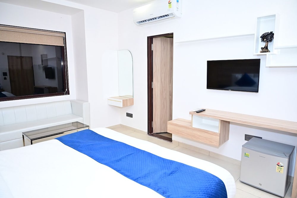 Standard Double Room - Photo 6