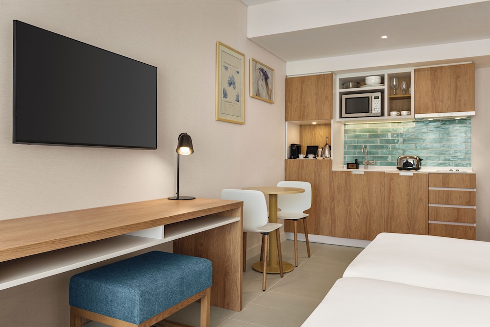Studio Suite, Non Smoking, Sea View