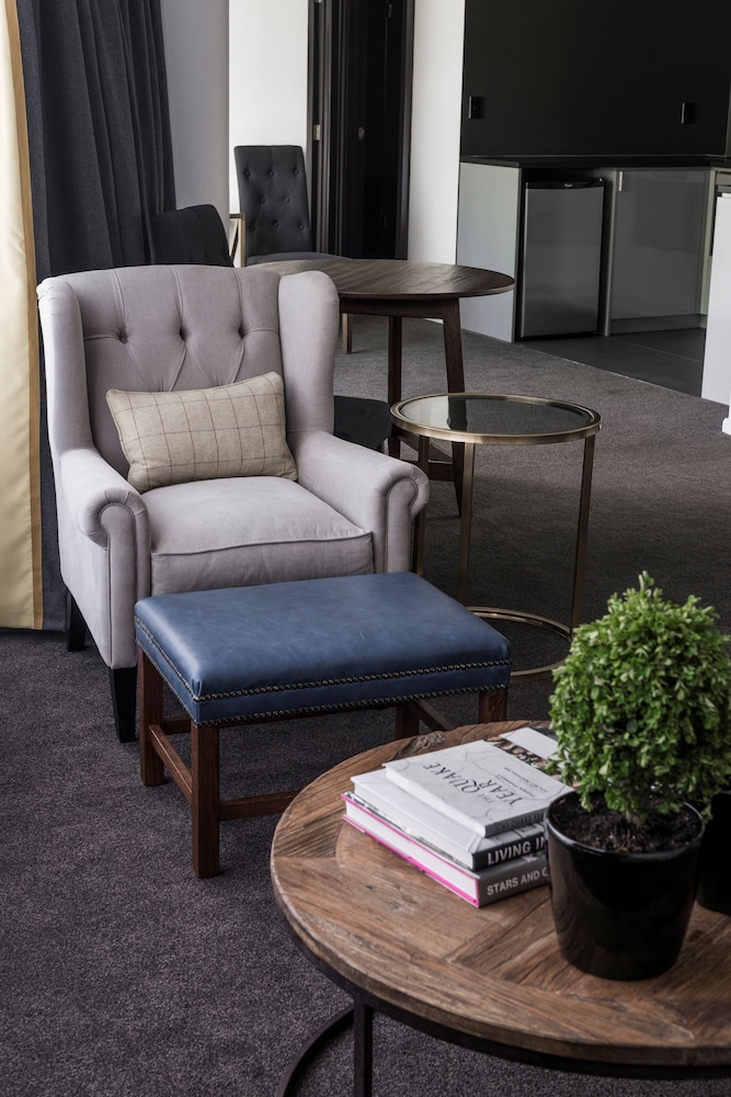 Family King Suite