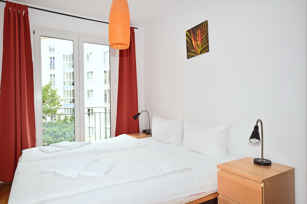 Parkview Grand Suite Ii - Veteranenstrasse 10 photo 1