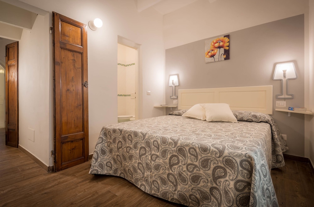 Apartment, Multiple Beds, 2 Bathrooms, Courtyard Area (Via Benedetta 7) photo 1