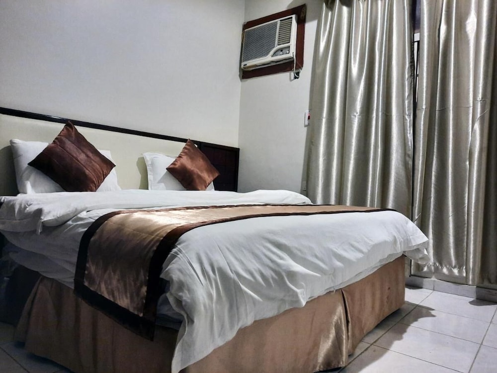 Deluxe Room - Photo 8