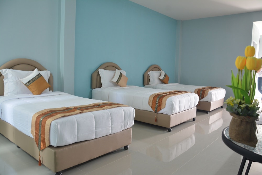 Standard Triple Room photo 3