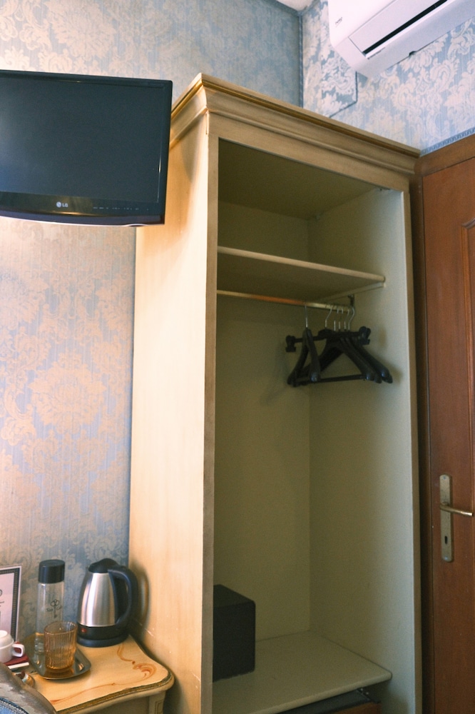 Comfort Single Room, City View, Tower photo 3
