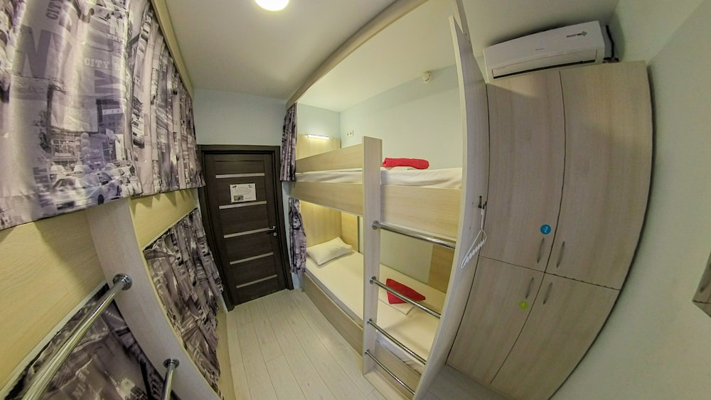 Comfort Quadruple Room, 4 Bedrooms photo 1