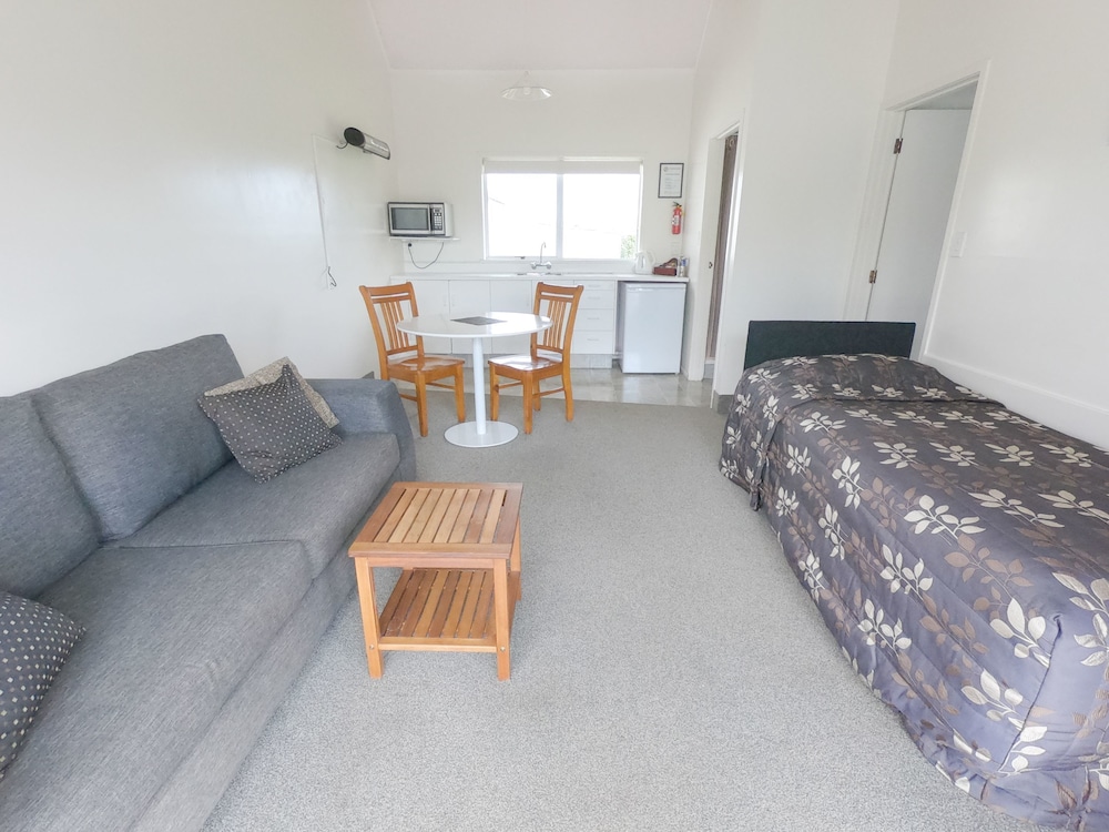 One Bedroom King - Photo 4