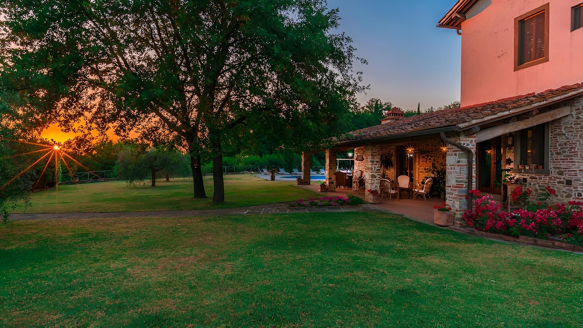 Villa photo 3