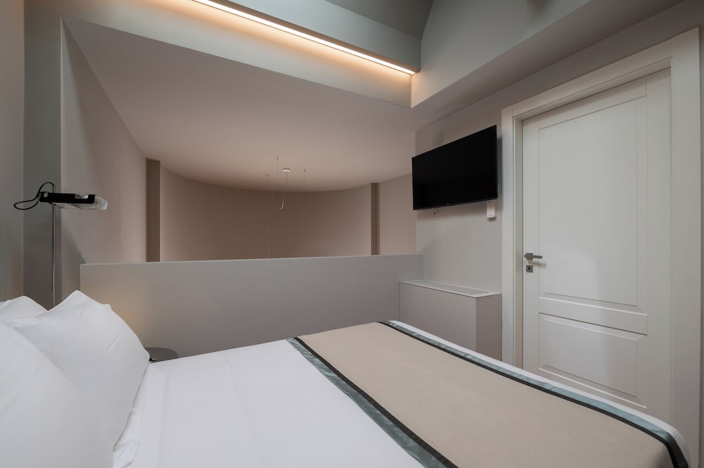 Suite Presidenziale con terrazzo e Jacuzzi, vista Portofino - Photo 23
