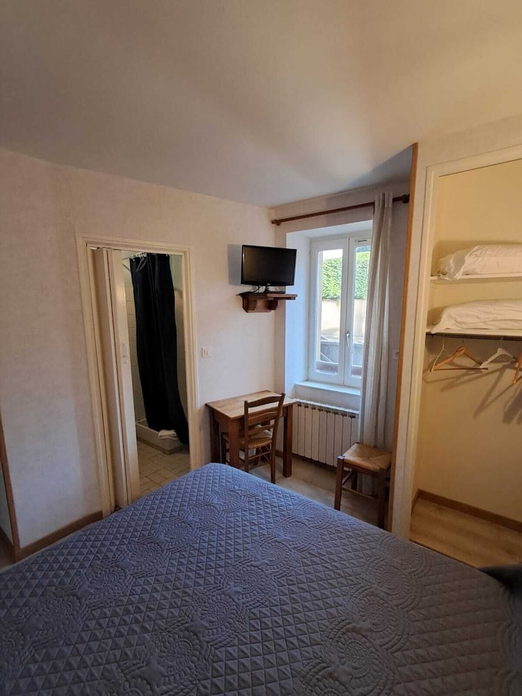 Classic Double Room, Garden View