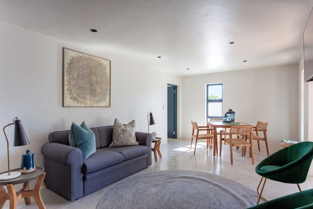 One Bedroom Self Catering Apartment #1
