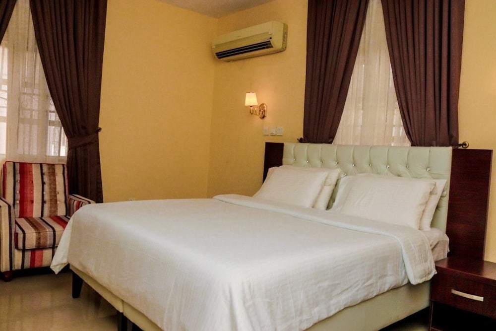 Deluxe Single Room