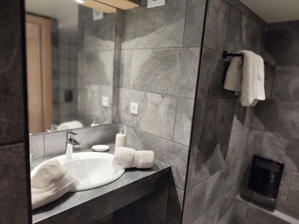 Signature Double Room, Garden View - Photo 4