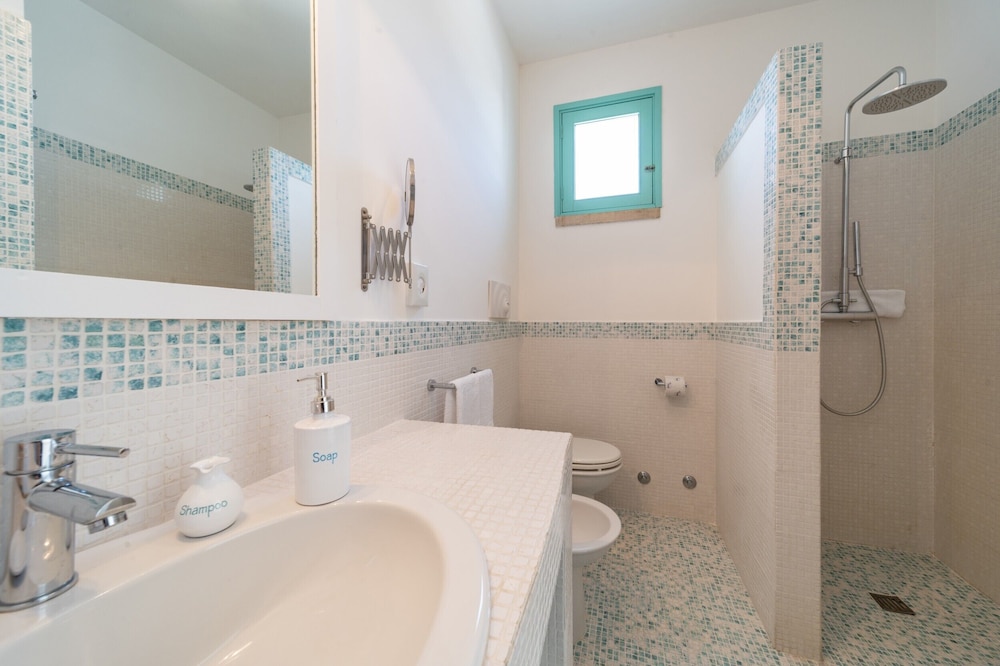 Suite - Photo 4