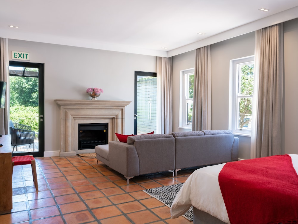 Grand Suite, Fireplace photo 1