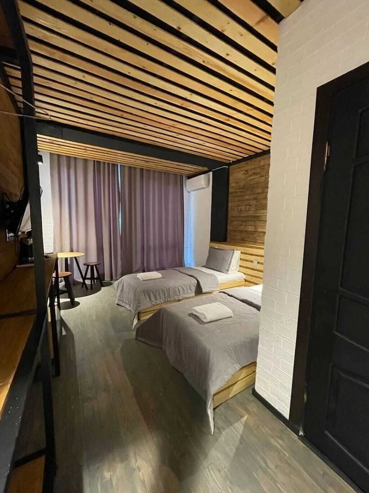 Standard Twin Room, Mountain View photo 1