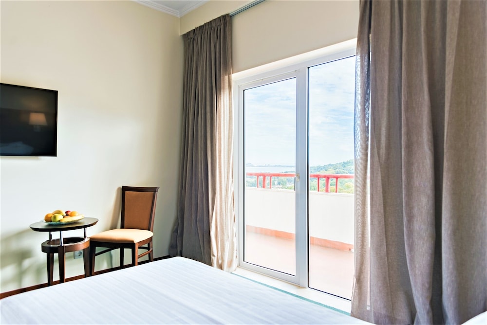 Double Room, River View - Photo 1