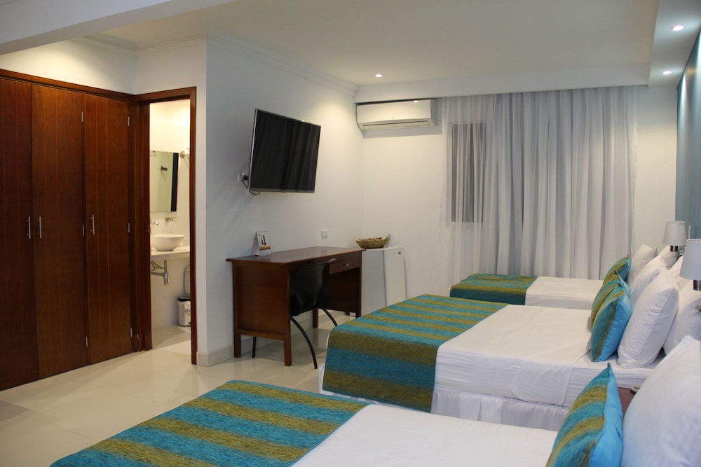 Standard Quintuple Room, Multiple Beds - Photo 3