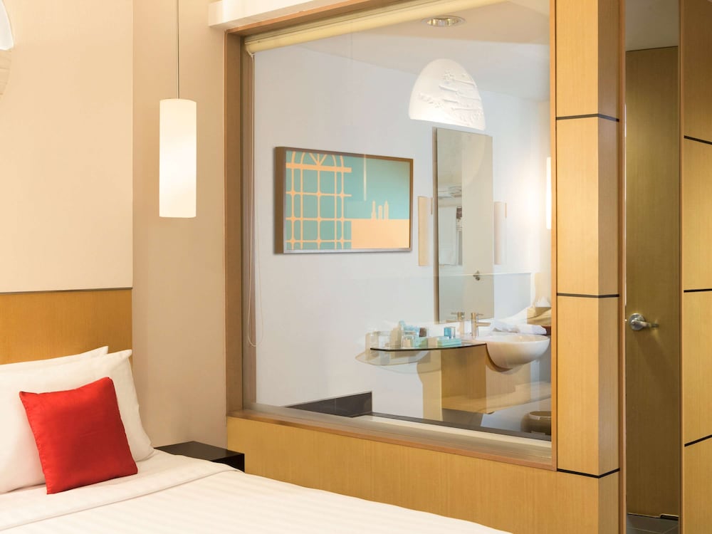 Executive Room, 1 King Bed - Photo 4