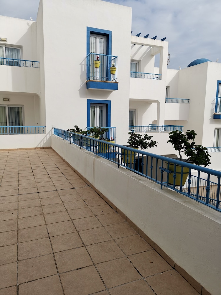 Economy Double Room, Courtyard View - Photo 7