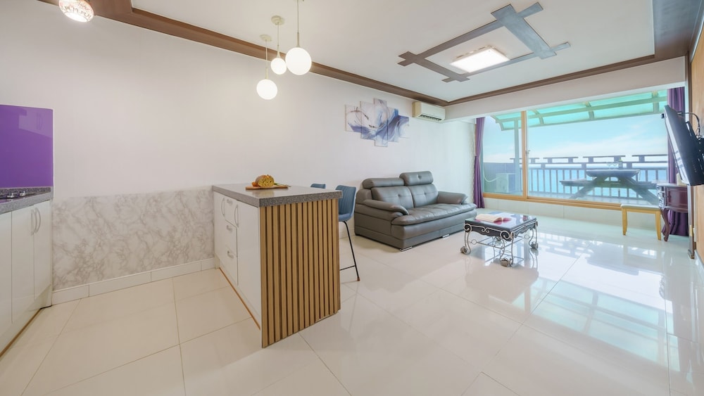 Basic Room, 1 Bedroom (203 Vikingblue) - Photo 1