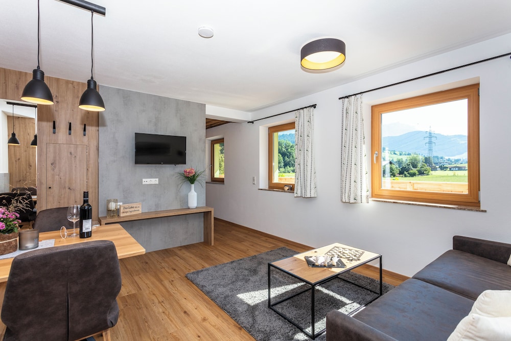 Classic Apartment, 1 Bedroom, Mountain View photo 2