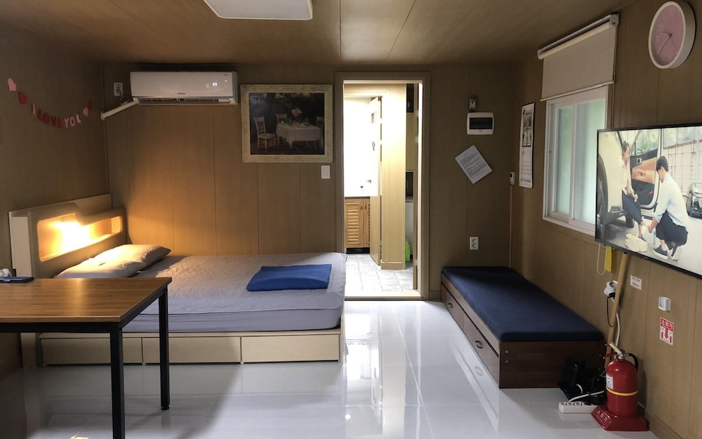 Room (Double Room) photo 2