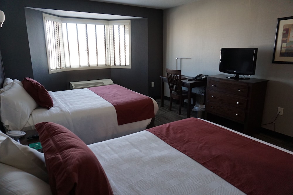Standard Room, 2 Queen Beds, Non Smoking