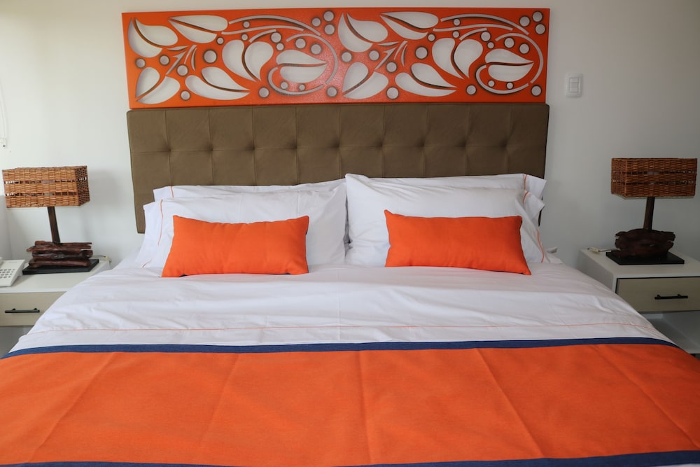 Deluxe Single Room, 1 Queen Bed, Non Smoking, Garden View photo 1