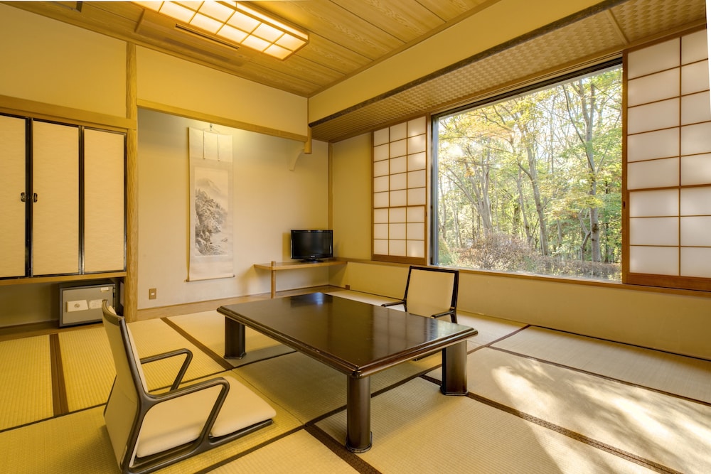 Japanese Style Room, 10~12 Tatami-mats photo 1