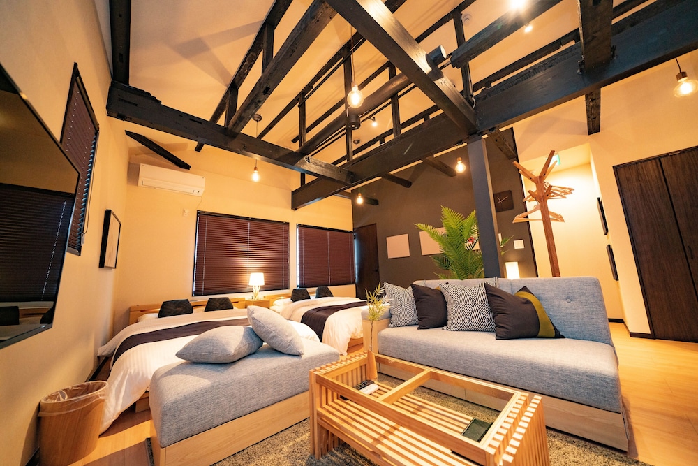 Premium Penthouse (2F) photo 2