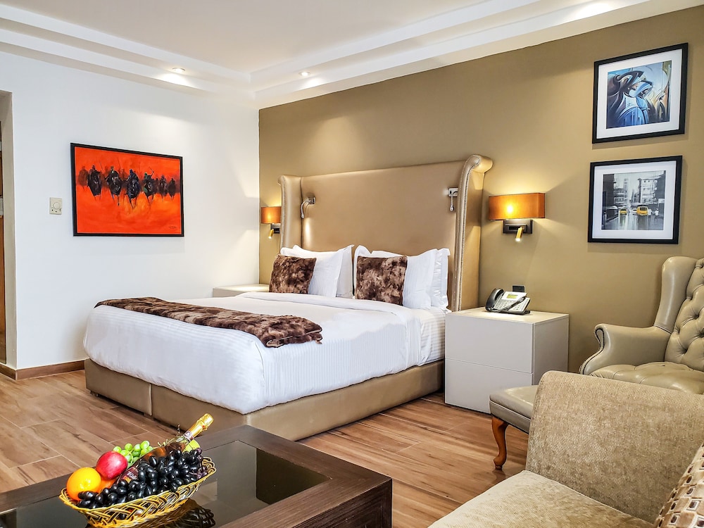 Deluxe Room, 1 King Bed - Photo 3
