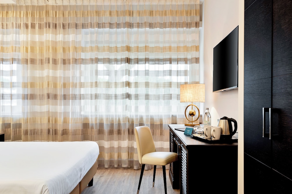 Standard Double Room - Photo 8