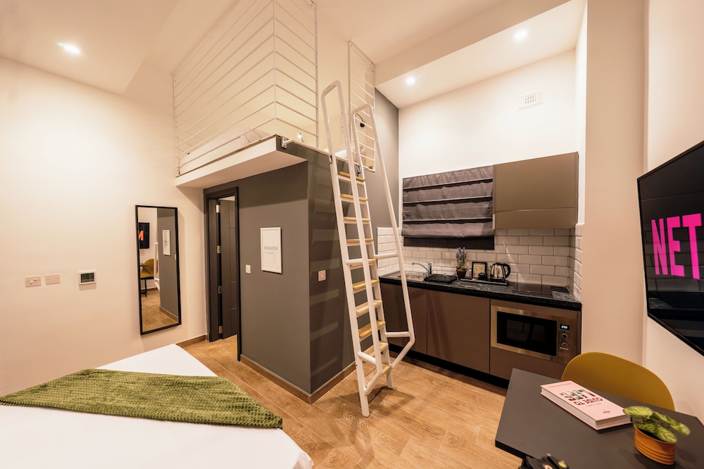 Family Studio Suite