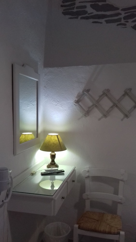 Economy Double Room photo 2