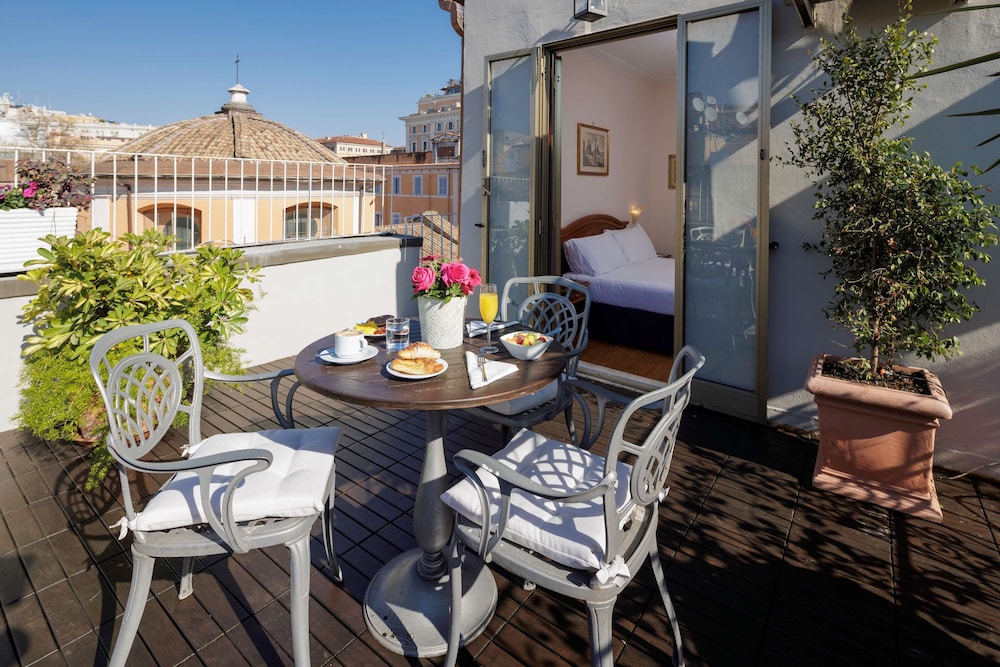 Superior Room, 1 King Bed, Non Smoking, Terrace