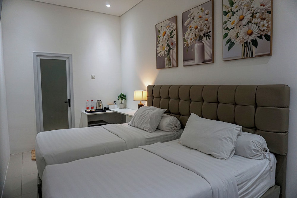 Standard Room - Photo 1