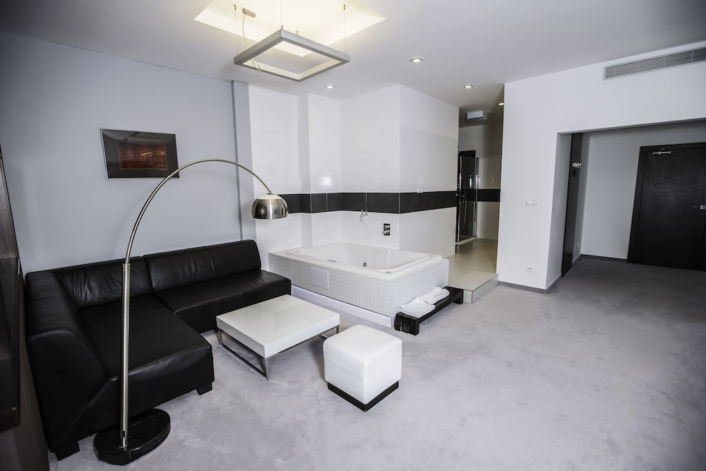 Deluxe Suite photo 1