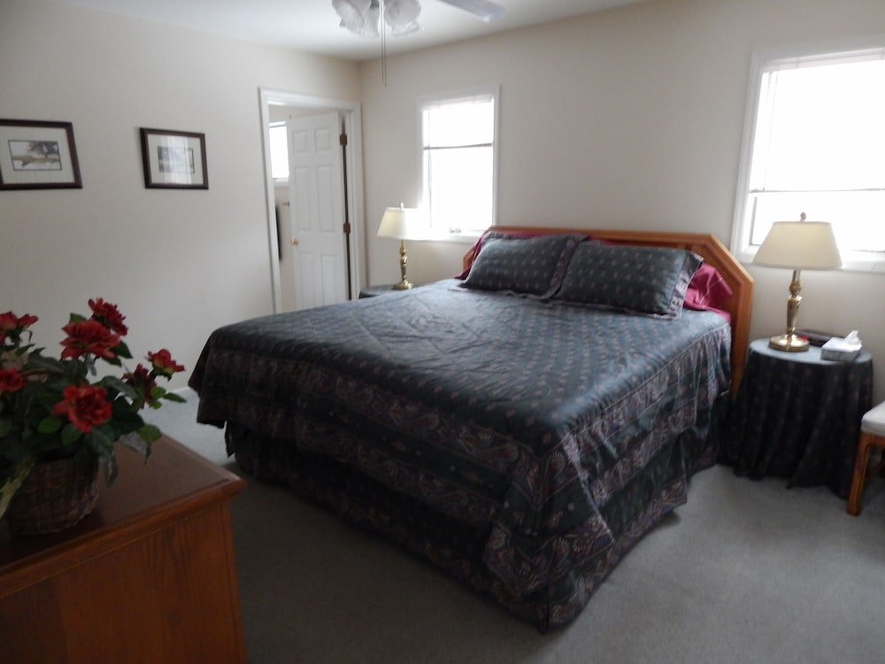 House, 5 Bedrooms photo 3