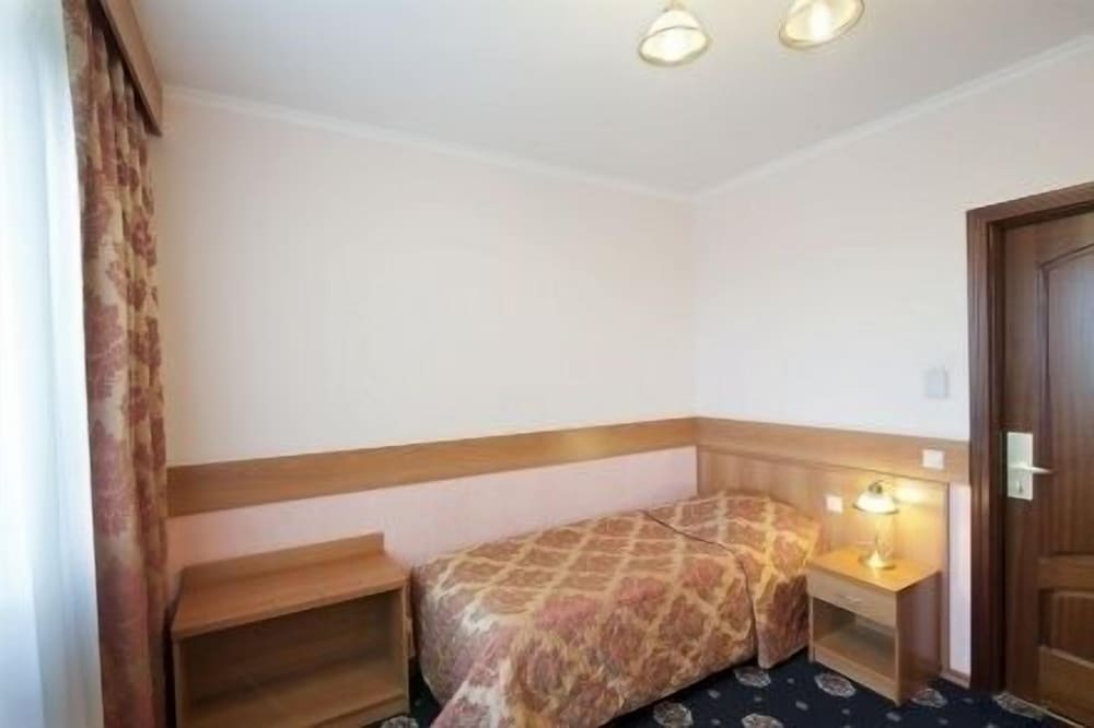 Economy Single Room, Shared Bathroom