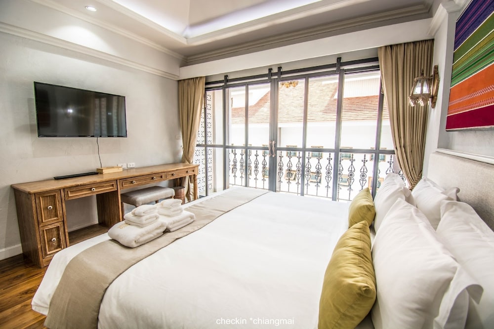 Deluxe Double Room, 1 Double Bed (Lanna Deluxe) - Photo 3