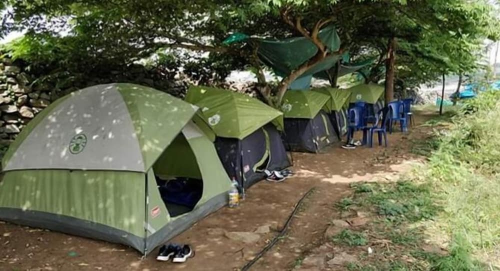 Basic Tent photo 3