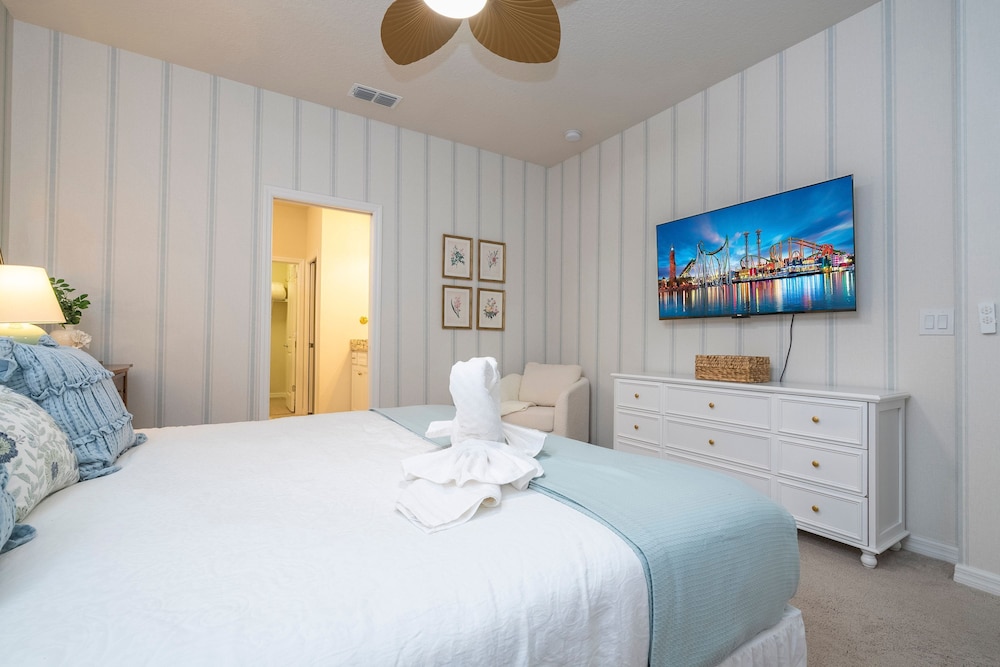 Stunning 5-bedroom Retreat in Windsor Island Resort, Photo 33